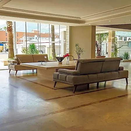 Hotel Nex Royal