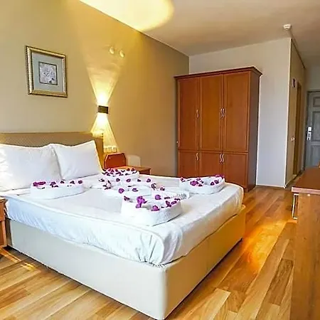Hotel Nex Royal